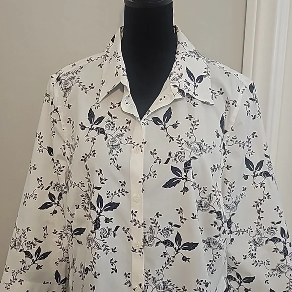 Chico's Blue Print Shirt - Picture 2 of 4